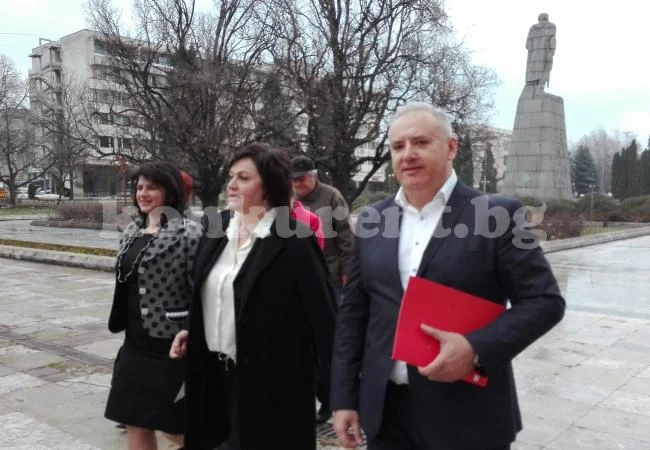 Корнелия Нинова: Слагаме край на паралелната държава