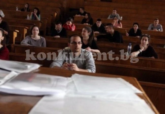 Ректори скочиха на служебния министър: Университети просят пари и за празни глави