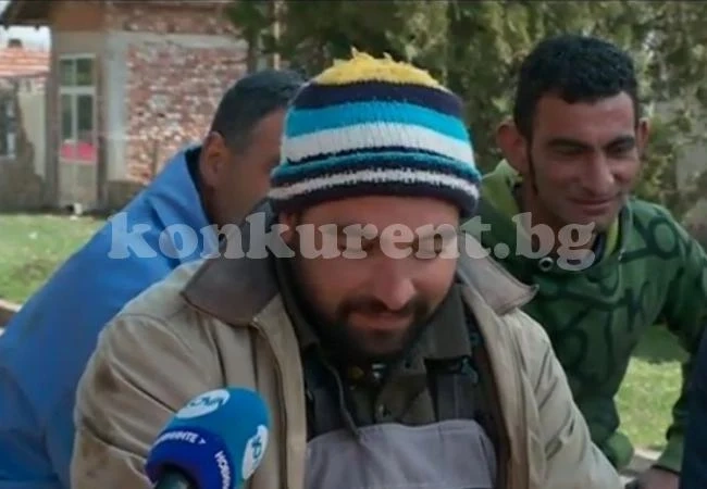 Парадокс! Сграда за милиони в село, в което ходят по галоши и живеят на вересия!