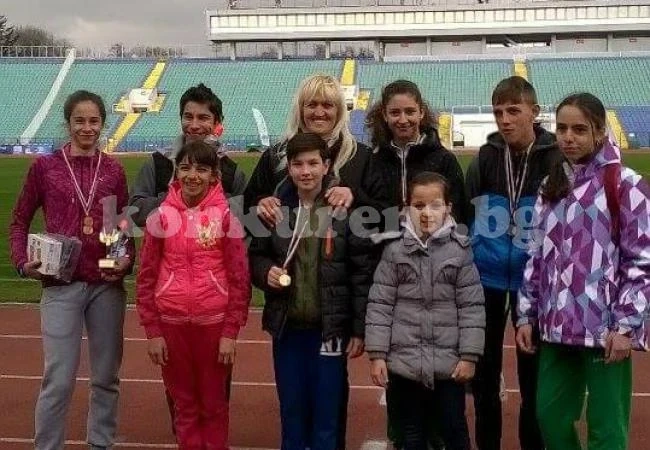 Олимпия – Враца със 7 медала от „GO KIDS”, уникален автограф за Наско 