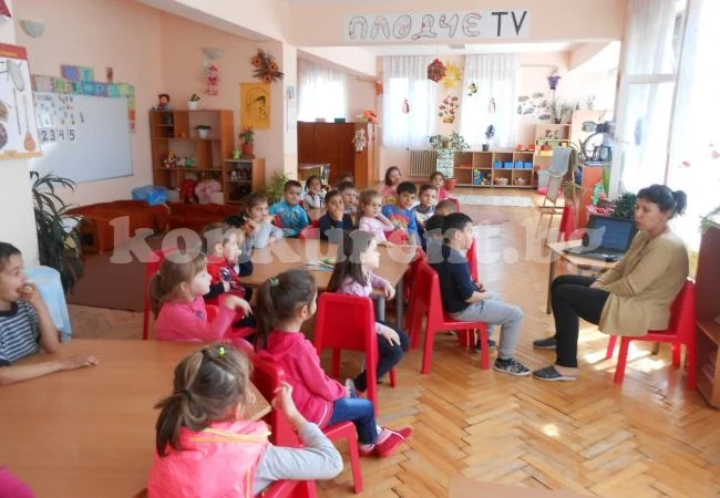 Обществени възпитатели запознаха хлапета със здравословното хранене