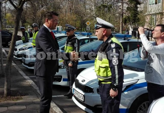 Зарадваха ченгетата в Монтана с нови патрулки