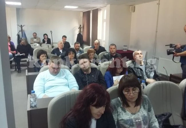 Съветници скочиха на служебния кабинет