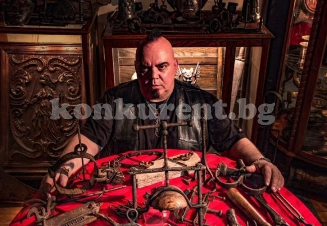 Този мъж има най-голямата колекция от инструменти за изтезания, прилага ги дори и върху себе си (СНИМКИ/ВИДЕО 18+)