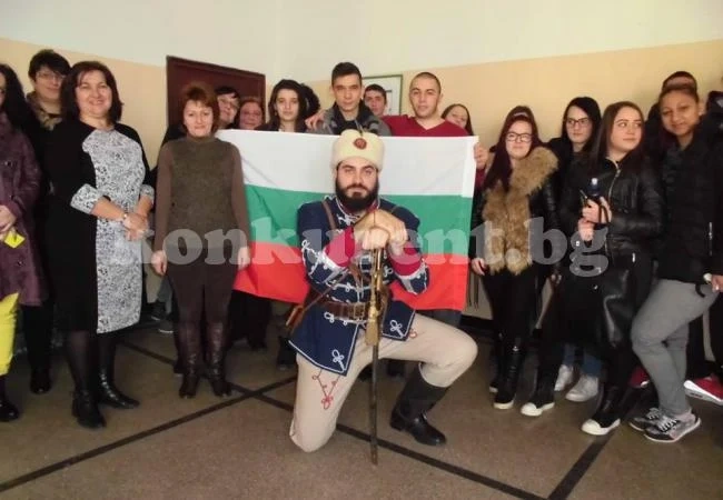 Христо Ботев оживява в Ботевград