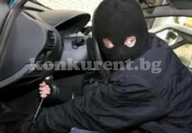 Маскиран троши посред нощ в Монтана