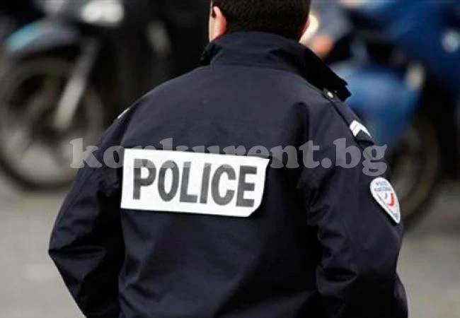 Побойник стреля пред блок в Грамада