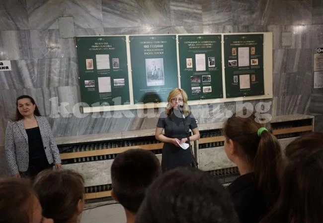 Изложба и предание за Левски дадоха начало на Маратона на четенето във Враца