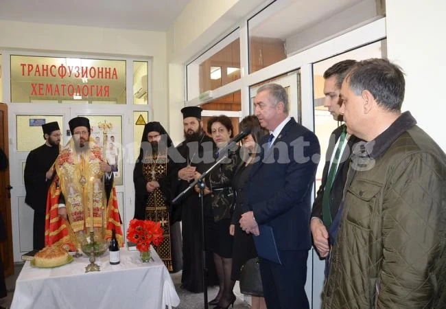 Кметът на Видин дари средства за изграждането на храм в болница „Св. Петка“