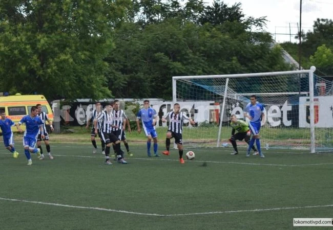 Формацията от „Огоста” падна от „смърфовете” в U17 /СНИМКИ/