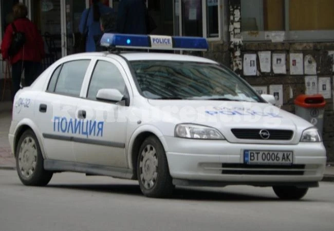 Мъж простреля с пушка дете в гърба, пипало му колата
