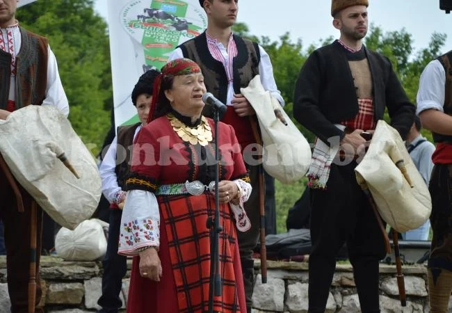 Валя Балканска \