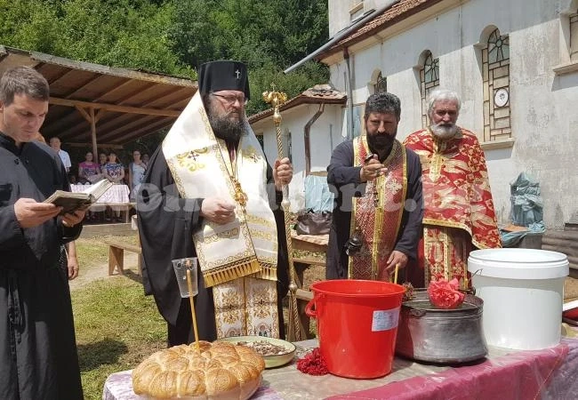 Храмов празник събра жители и гости на Оселна