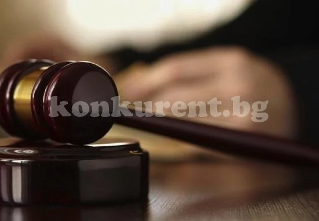 Осъдиха мъж, подготвял убийството на майка си и сестра си
