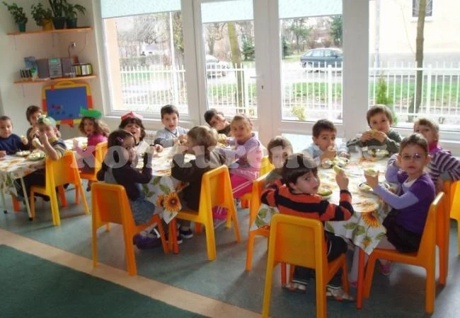 Социалното министерство с важна новина за всички родители, за чиито деца няма място в градините