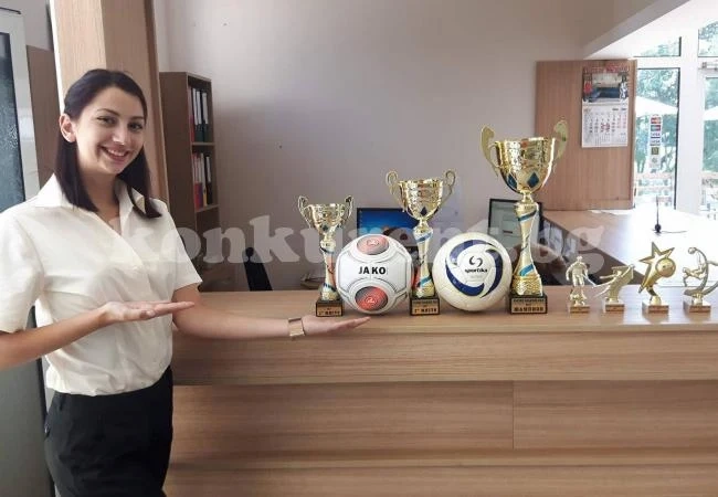 Много як турнир предстои в Бързия, гарниран с парти на басейна заради Беров