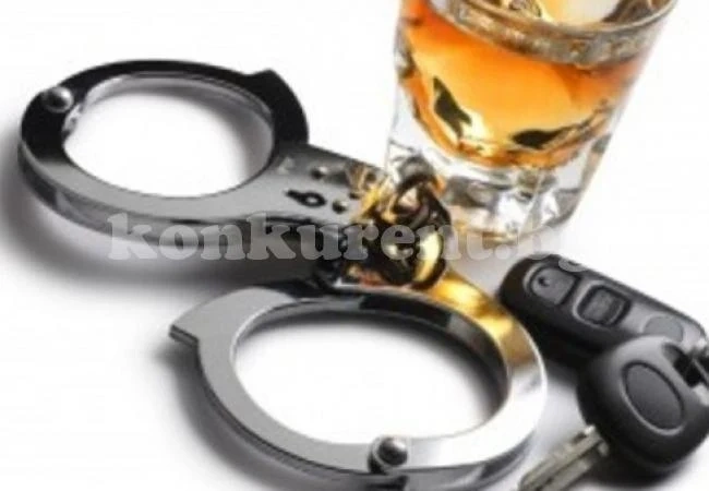 Задържаха пиян на мотика шофьор