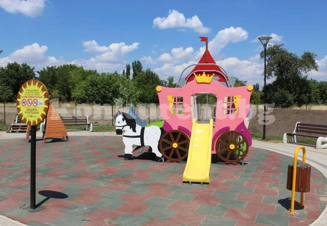 Децата в Козлодуй с нова придобивка
