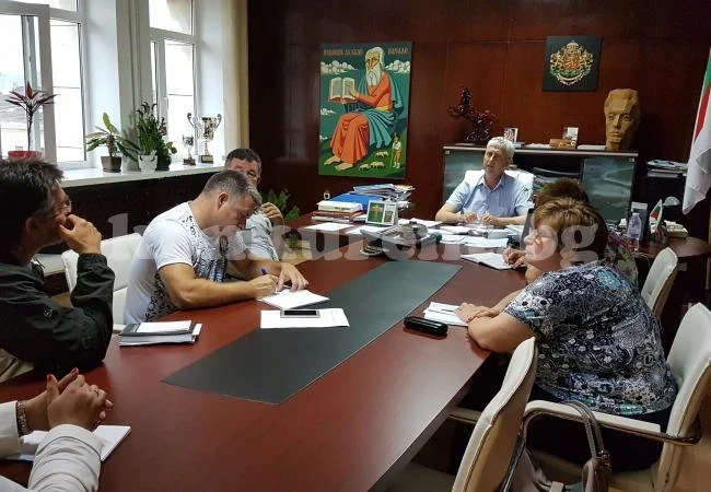Свикаха кризисен щаб в Мездра заради поройния дъжд