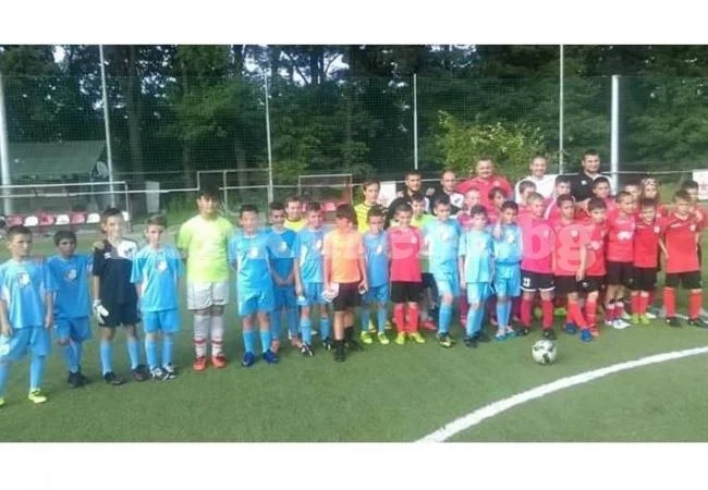 Пегас Спорт и ЦСКА укрепват връзките, Коко Борисов игра за армейците
