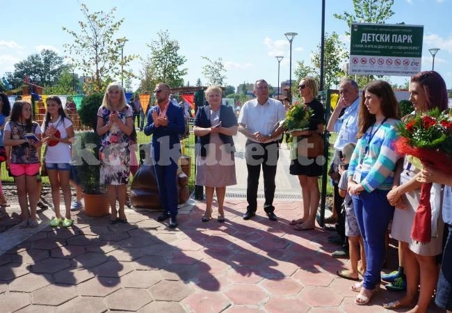 В Козлодуй откриха детски парк СНИМКИ
