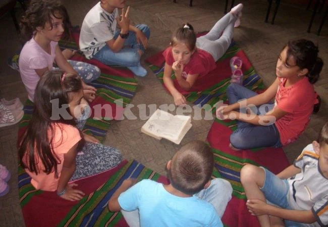 Забавно лято в библиотеката в Мездра