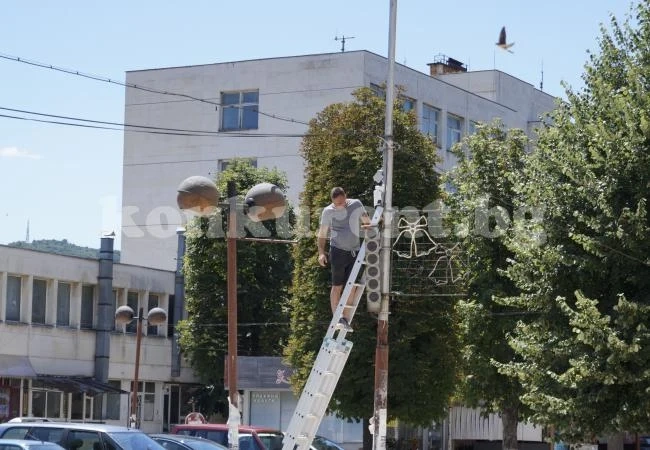 Разширява се мрежата за видеонаблюдение в Мездра