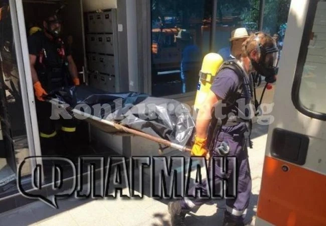 Баща живее три дни с разложения труп на сина си, подозират убийство  