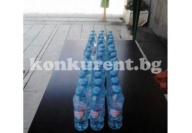 Раздават вода на видинчани в жегата