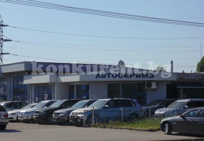 Бандити се провалиха при кражба от автокъща
