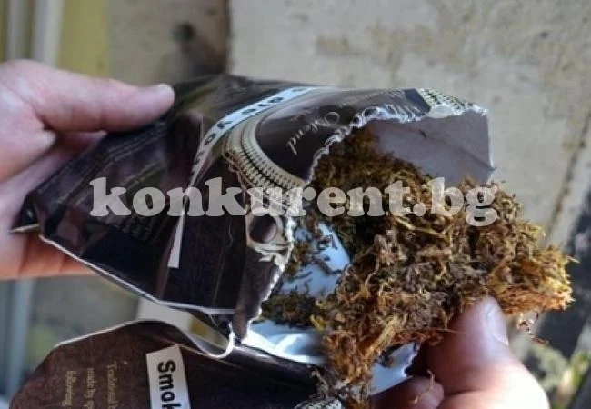 Спипаха мъж с контрабанден тютюн