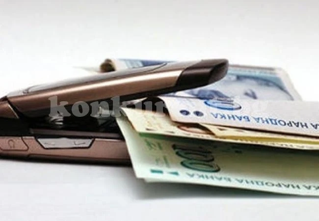 Измамници пак направиха удар и обраха възрастна жена