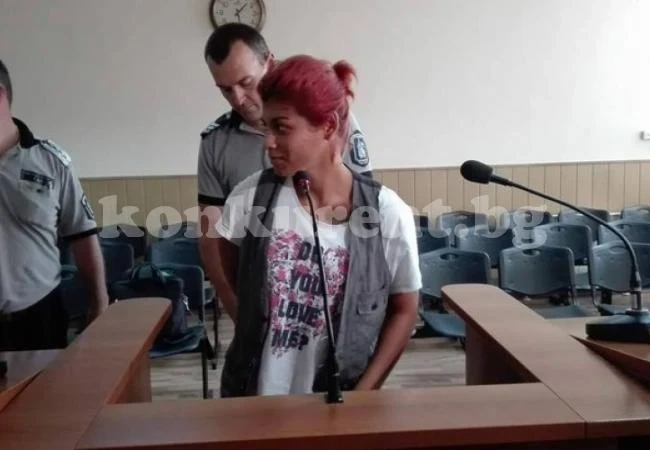 Убийцата на бебето си Гергана остава в ареста