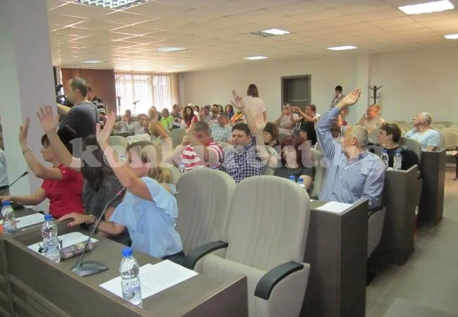 Изгониха Бузови от картинг-пистата