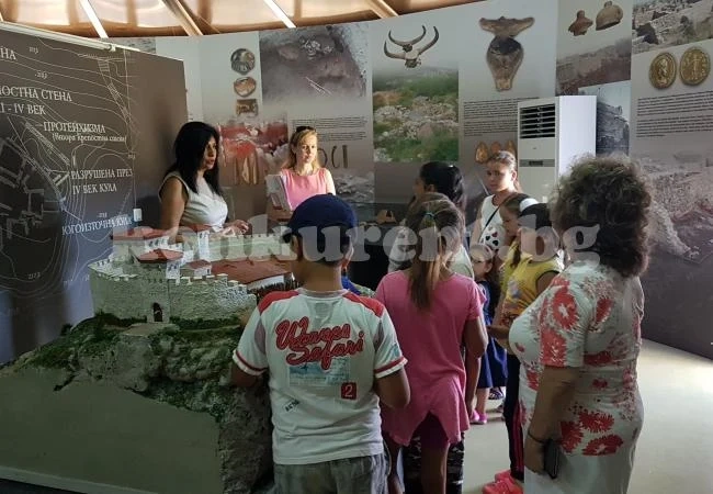 Деца твориха в АК “Калето“