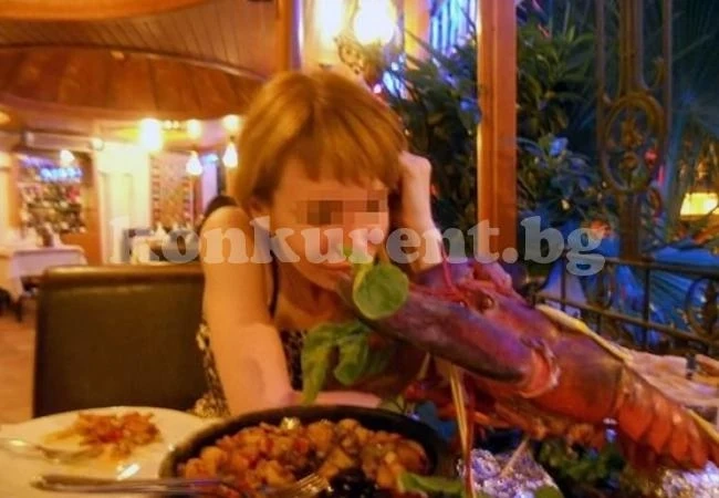 Полицаи държаха 10 седмици за секс робиня красива бизнес дама, но единият тях се влюби и тя избяга (СНИМКИ)
