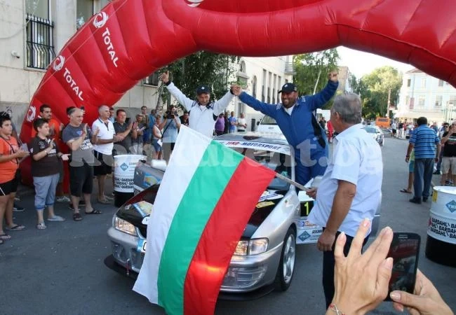 18 екипажа стартираха в ралиспринт „Вида 2017”