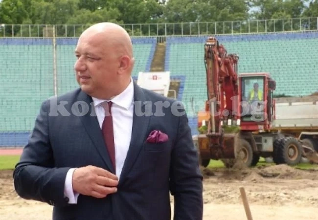 Чакат спортния министър за първа копка на „Огоста“