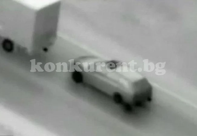 Банда втрещи полицията, задигна скъпа плячка от движещ се камион (ВИДЕО) 