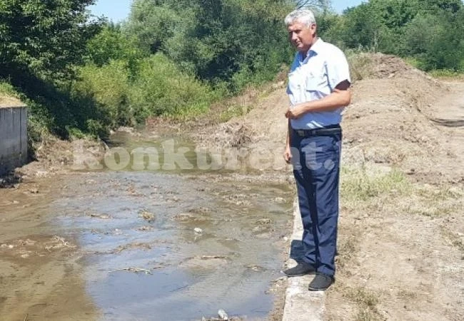 Почистиха коритото на част от река Боденска