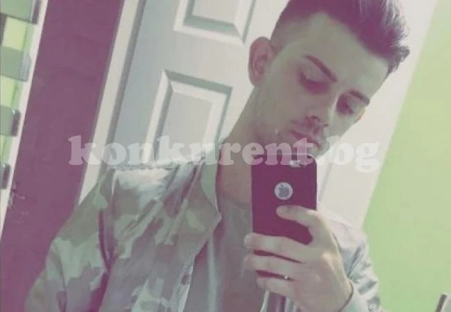 Цял интернет подиграва този младеж заради 10 забрани, които наложи на приятелката си