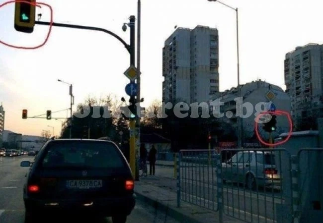 А в тази ситуация кой е с предимство? КАТ отговори така...