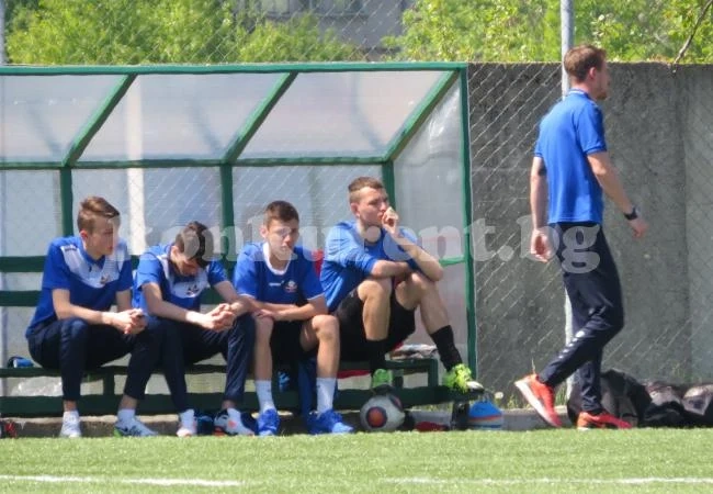 U17 на Монтана спори със Славия, Лудогорец и Локо /Пд/ на лагера