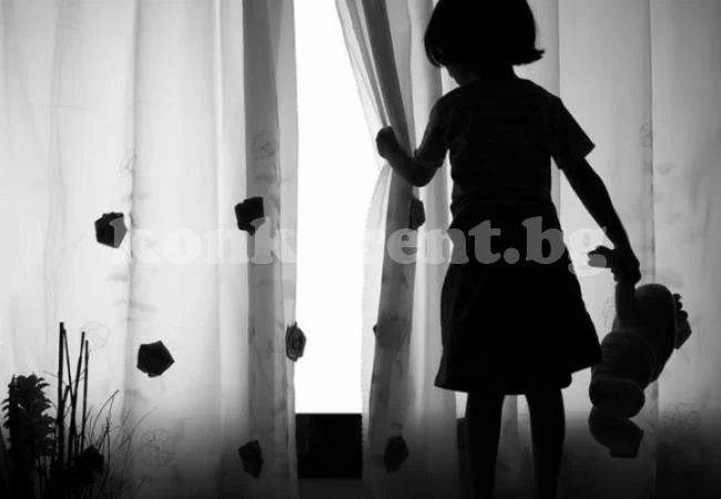 10-годишна забременя без да знае как, но й отказват аборт - родителите я лъжат, че има камък в стомаха