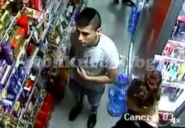 Тийнейджъри свиха вафли и шоколади от магазин, навлякоха си гнева на цяла Враца