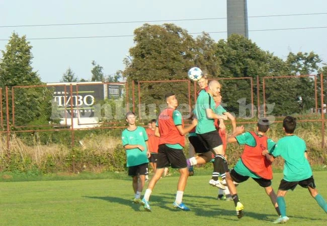 U19 на Ботев загря за началото на сезона с шестица срещу U17 /СНИМКИ/