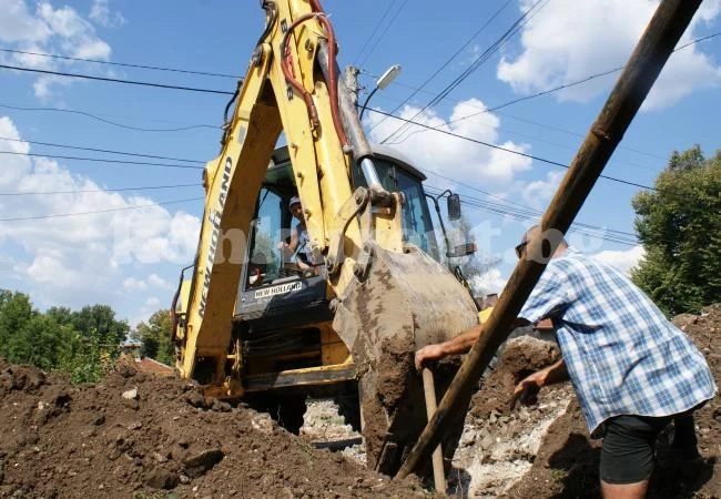 Подменят се водопроводите на улиците, които ще се асфалтират в Мездра