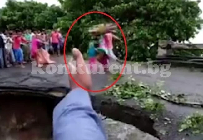 Шокиращо ВИДЕО за трагичната гибел на майка и дете: На тях не им стигна само 1 крачка  