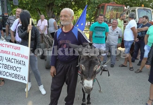 Ето как новите „собственици“ крадат земята на стопаните в Северозапада