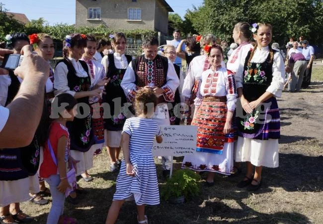 Огромен интерес към фолклорния фестивал \